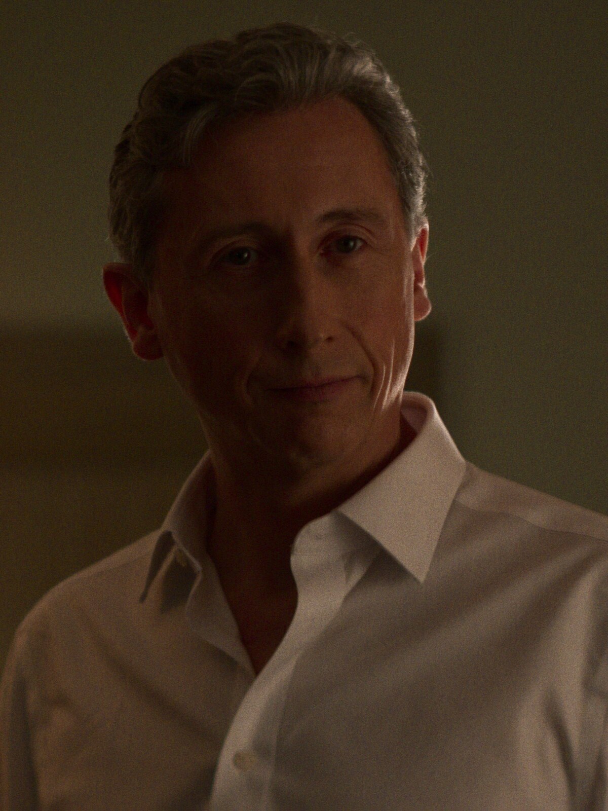 Nicholas Rowe as Ed